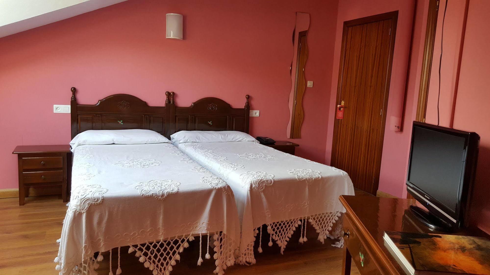 Los Acebos Cangas Onís エクステリア 写真